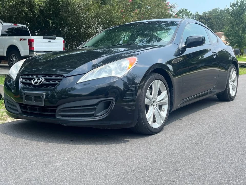 2011 Hyundai Genesis Coupe - Image 2 of 12