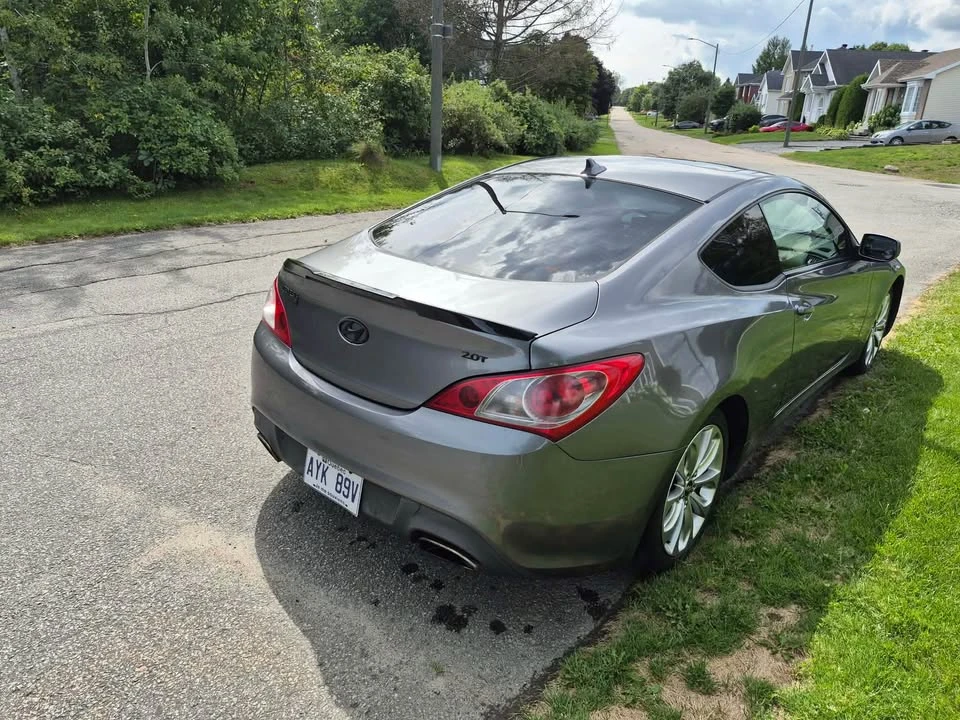 2011 Hyundai Genesis Coupe - Image 6 of 11