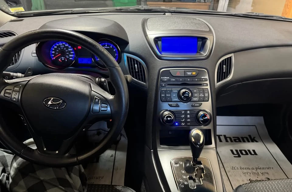 2011 Hyundai Genesis Coupe - Image 7 of 17