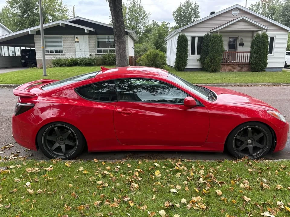 2011 Hyundai Genesis Coupe - Image 4 of 12
