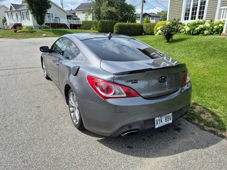 2011 Hyundai Genesis Coupe - Image 7 of 11