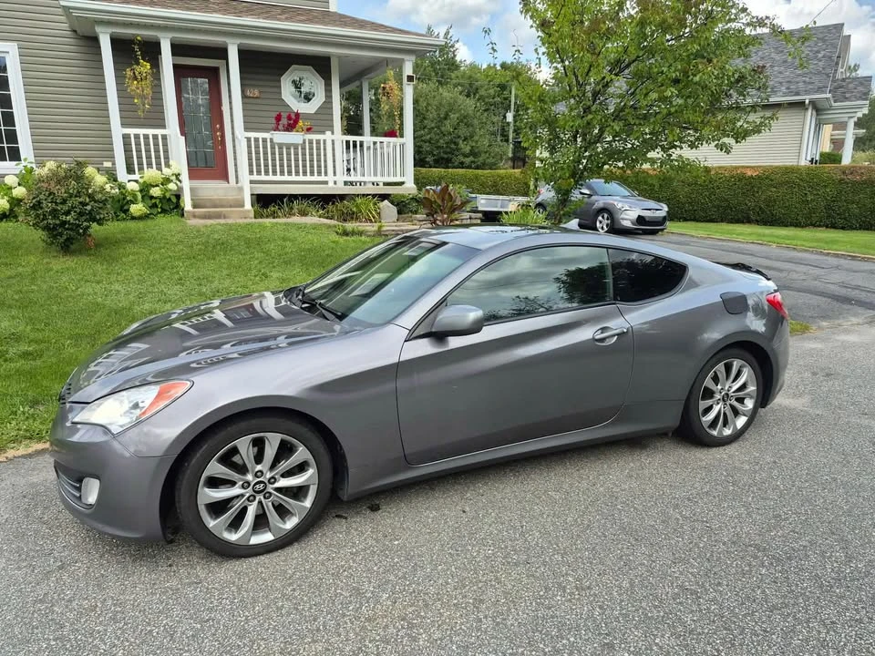 2011 Hyundai Genesis Coupe - Image 8 of 11