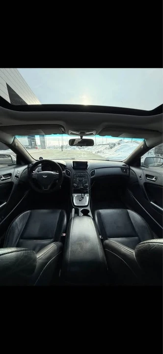 2011 Hyundai Genesis Coupe - Image 4 of 4