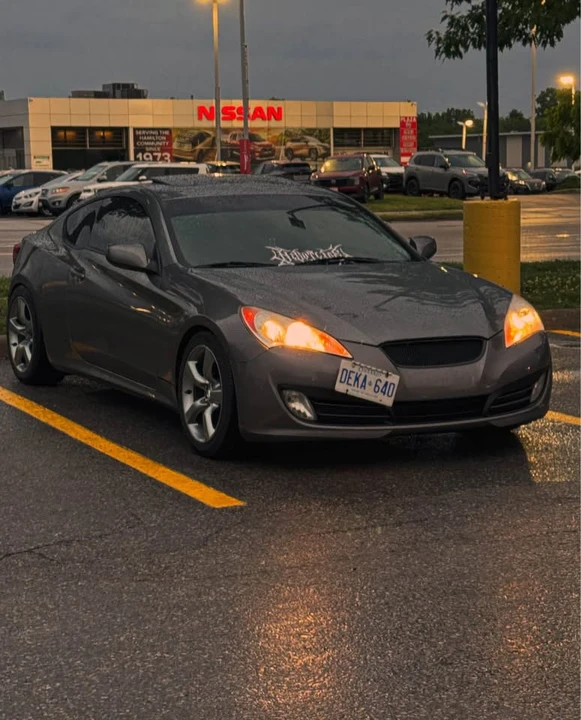 2011 Hyundai Genesis Coupe - Image 3 of 4