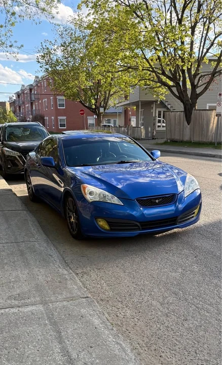 2011 Hyundai Genesis Coupe - Image 2 of 5