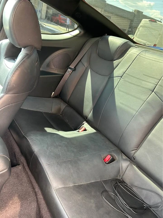 2011 Hyundai Genesis Coupe - Image 12 of 13