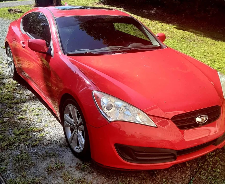 2011 Hyundai Genesis Coupe - Image 2 of 4