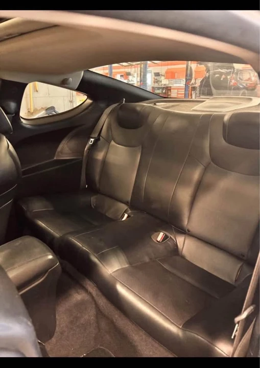 2011 Hyundai Genesis Coupe - Image 10 of 11