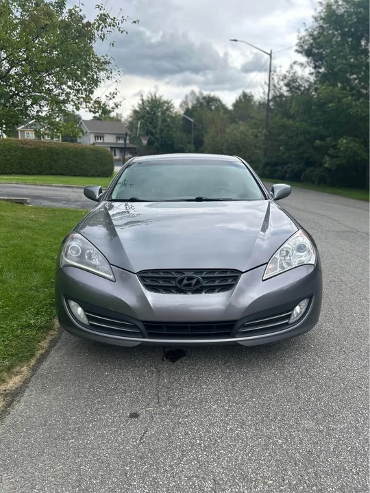 2011 Hyundai Genesis Coupe - Image 4 of 10