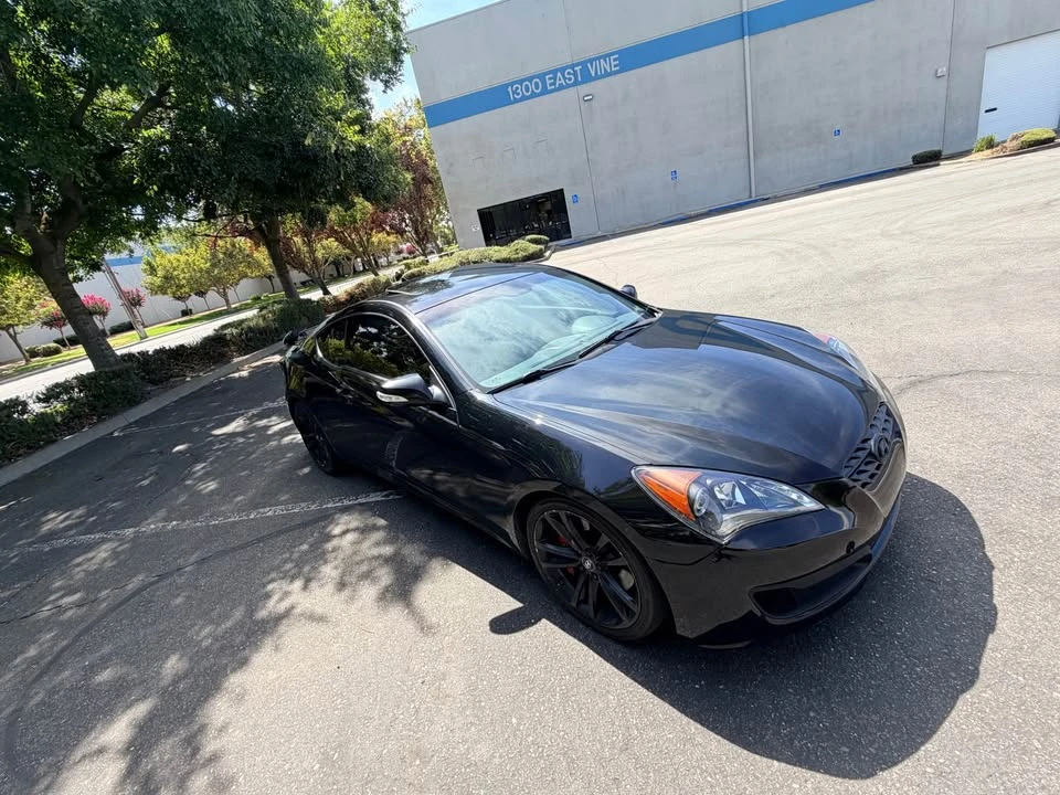 2011 Hyundai Genesis Coupe - Image 12 of 19