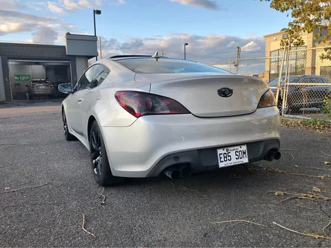 2011 Hyundai Genesis Coupe Premium