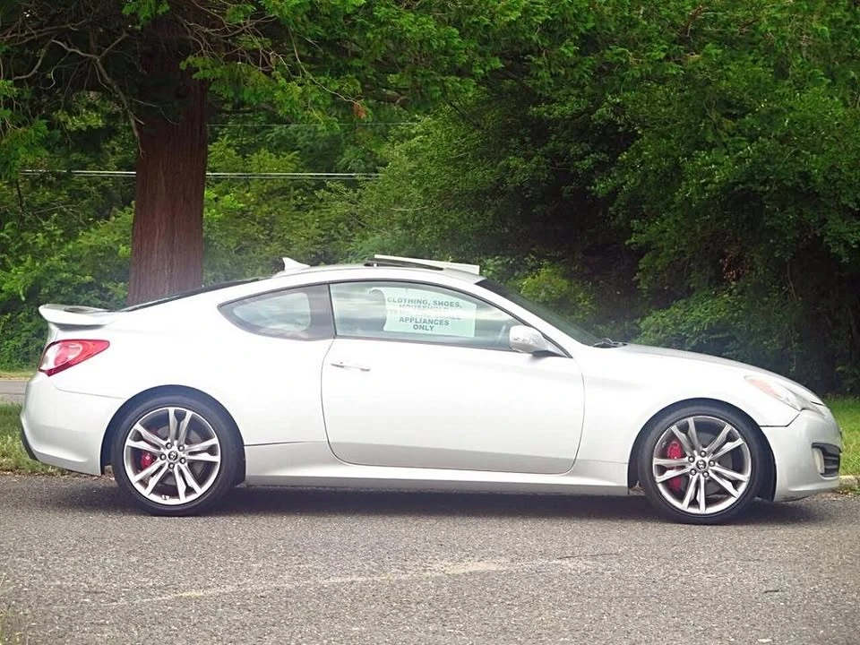 2011 Hyundai Genesis Coupe - Image 5 of 20