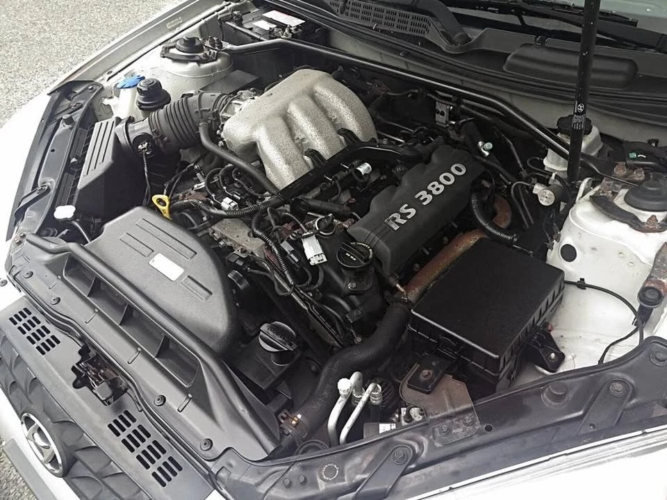 2011 Hyundai Genesis Coupe - Image 15 of 20