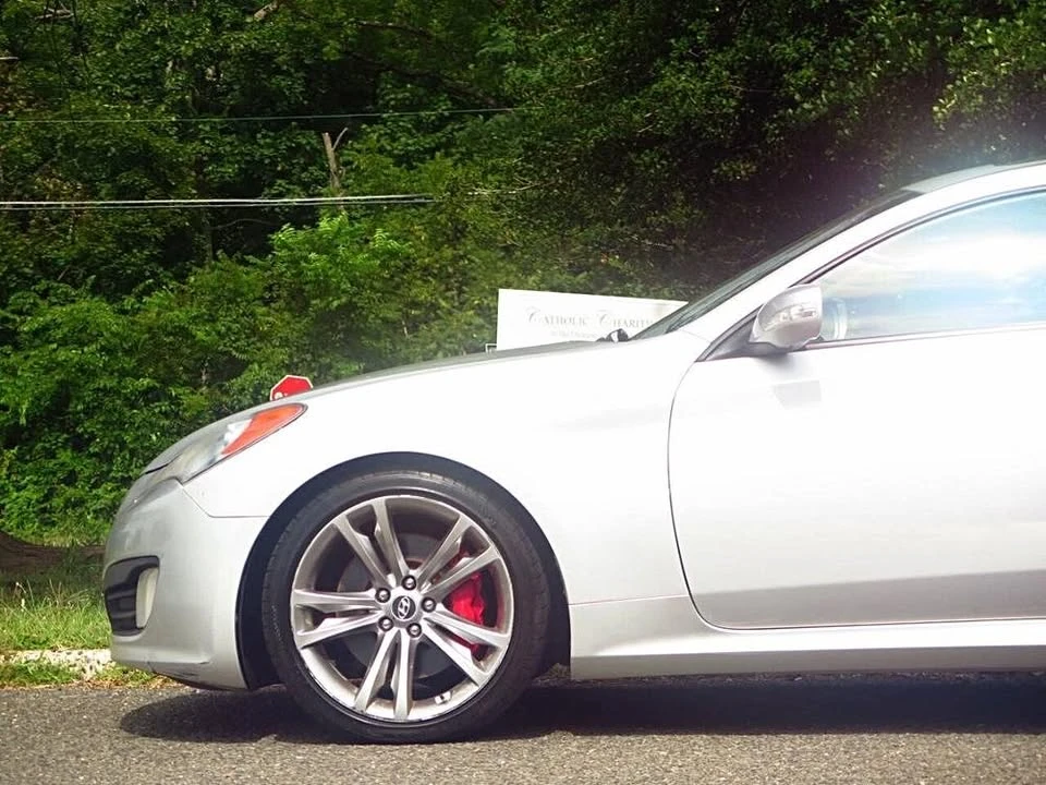 2011 Hyundai Genesis Coupe - Image 18 of 20