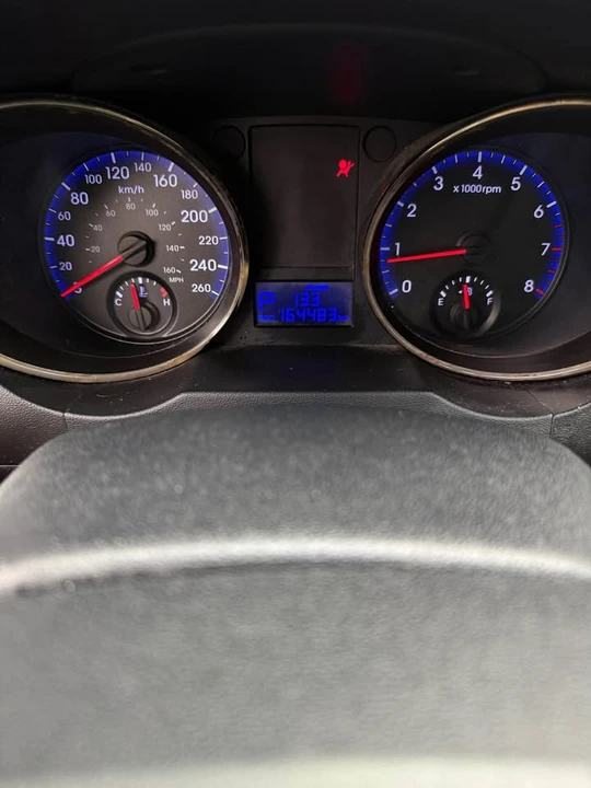 2011 Hyundai Genesis Coupe - Image 6 of 7