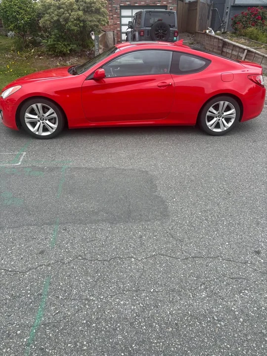 2011 Hyundai Genesis Coupe - Image 4 of 7