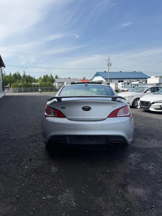 2011 Hyundai Genesis Coupe - Image 5 of 11