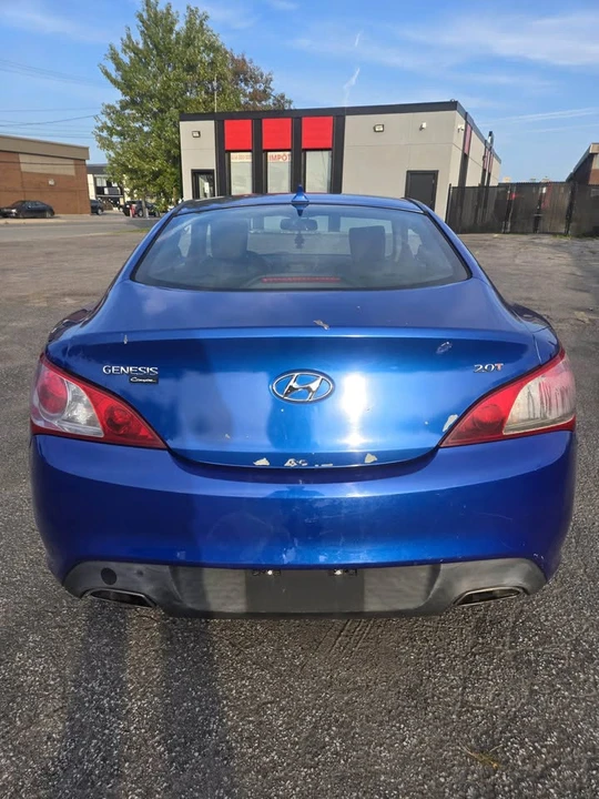 2011 Hyundai Genesis Coupe - Image 5 of 10
