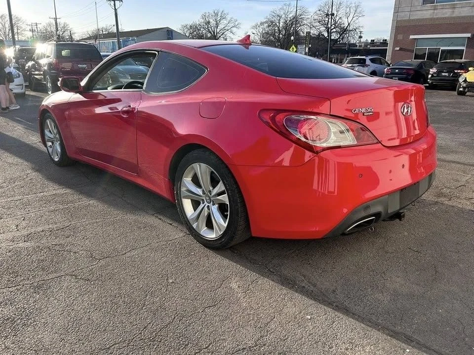 2011 Hyundai Genesis Coupe - Image 6 of 11