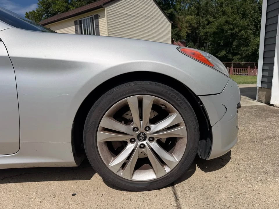 2011 Hyundai Genesis Coupe - Image 3 of 12