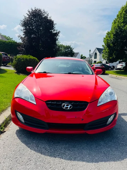 2011 Hyundai Genesis Coupe - Image 2 of 9