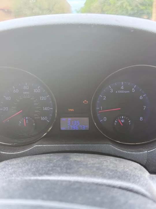 2011 Hyundai Genesis Coupe - Image 13 of 20