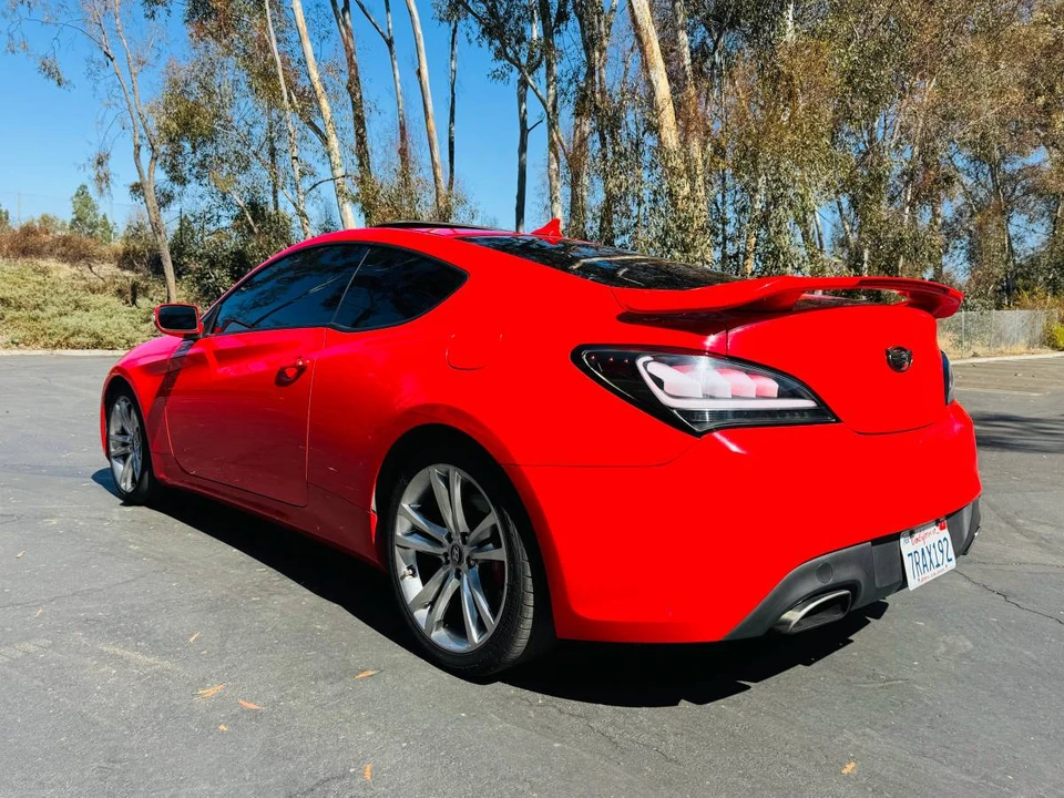 2011 Hyundai Genesis Coupe - Image 3 of 10