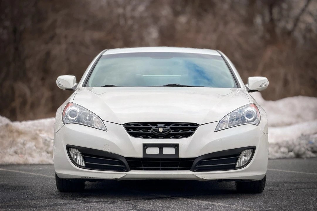 2011 Hyundai Genesis Coupe - Image 3 of 21