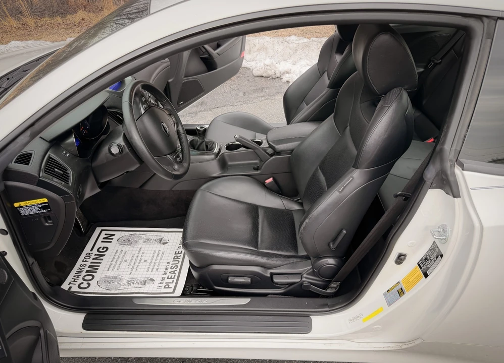 2011 Hyundai Genesis Coupe - Image 20 of 21