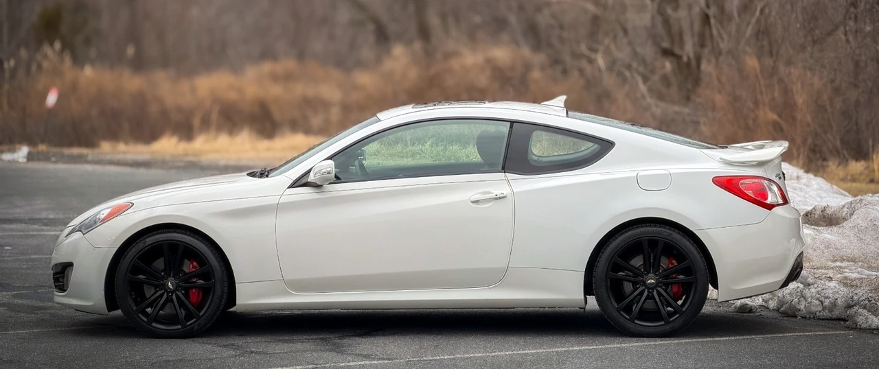 2011 Hyundai Genesis Coupe - Image 6 of 21