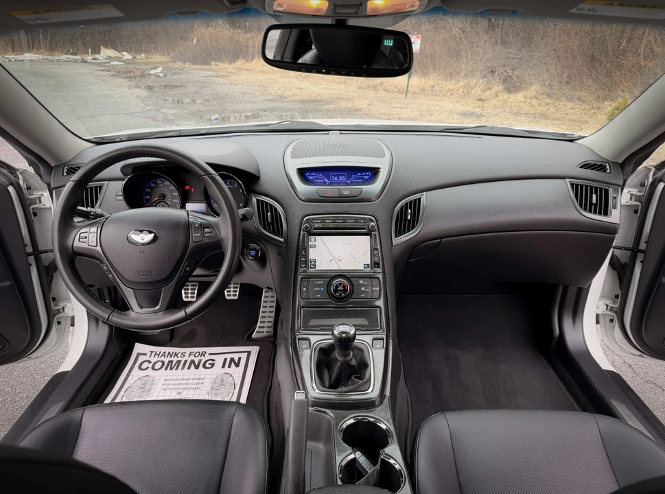 2011 Hyundai Genesis Coupe - Image 17 of 21