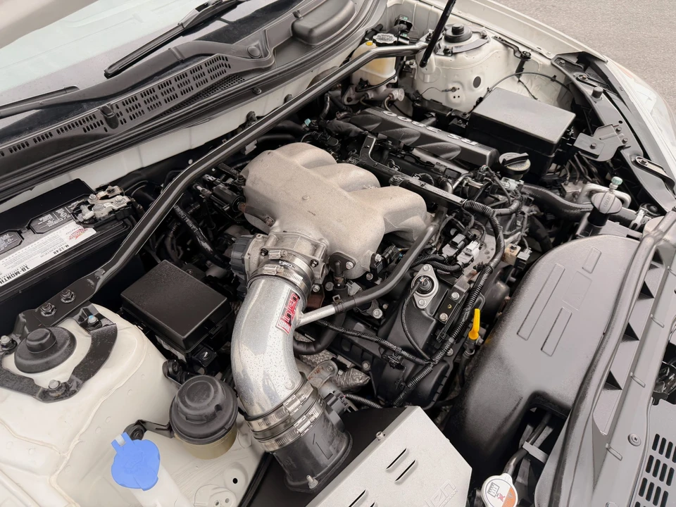 2011 Hyundai Genesis Coupe - Image 15 of 21