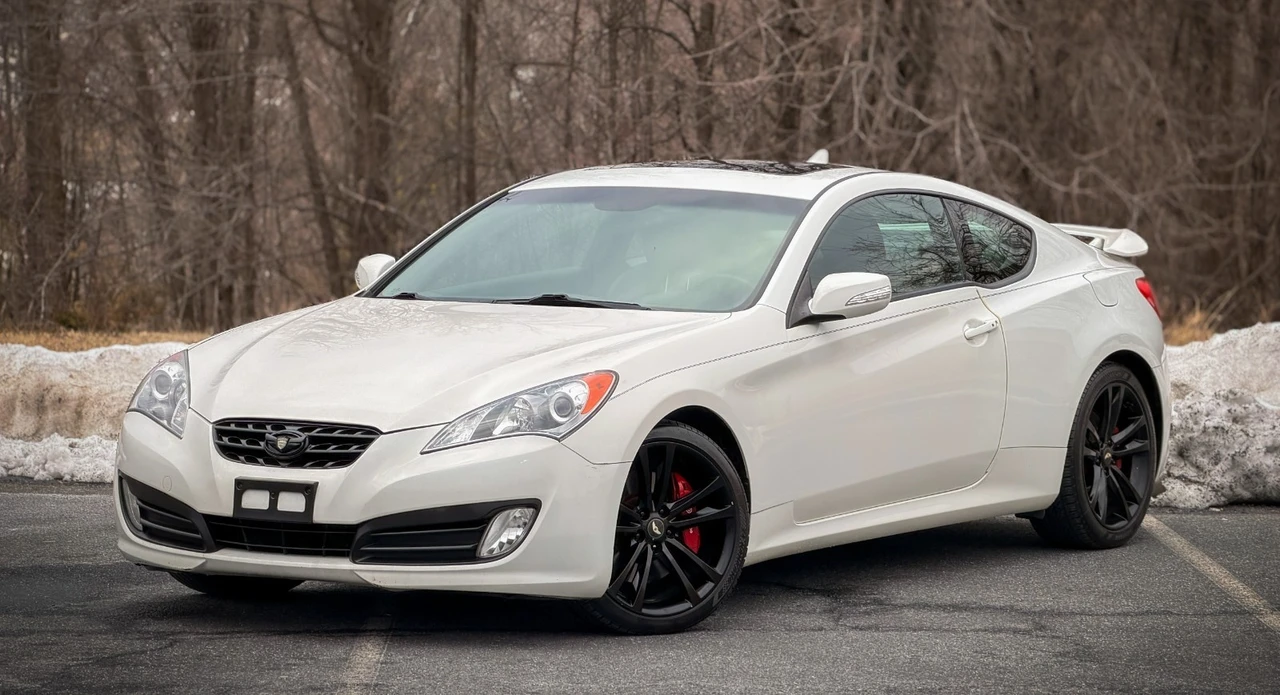 2011 Hyundai Genesis Coupe - Image 5 of 21