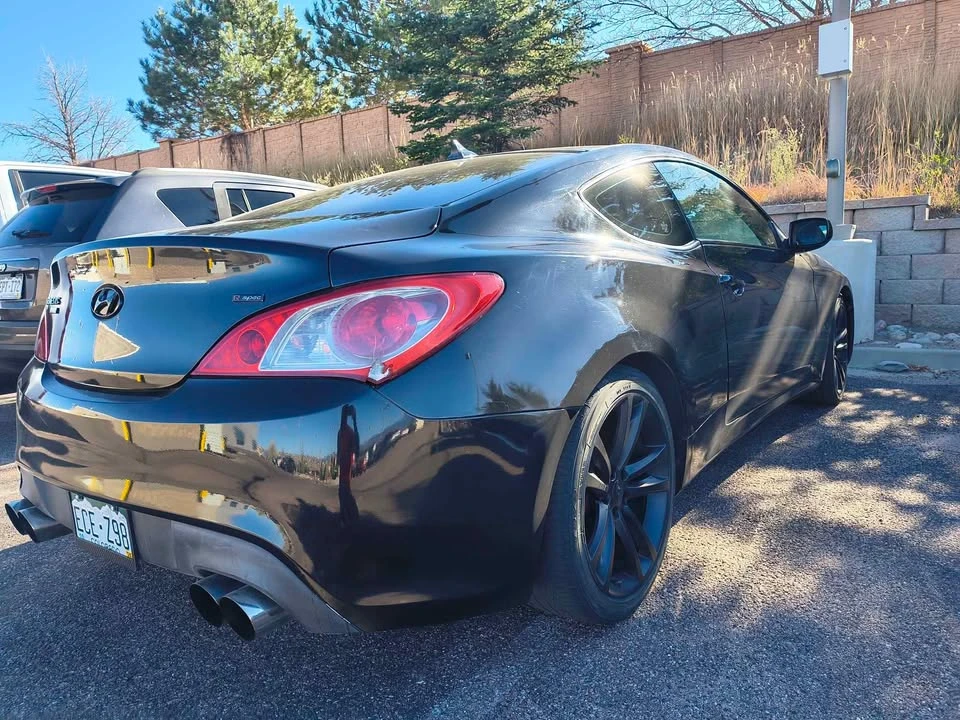 2011 Hyundai Genesis Coupe - Image 3 of 9