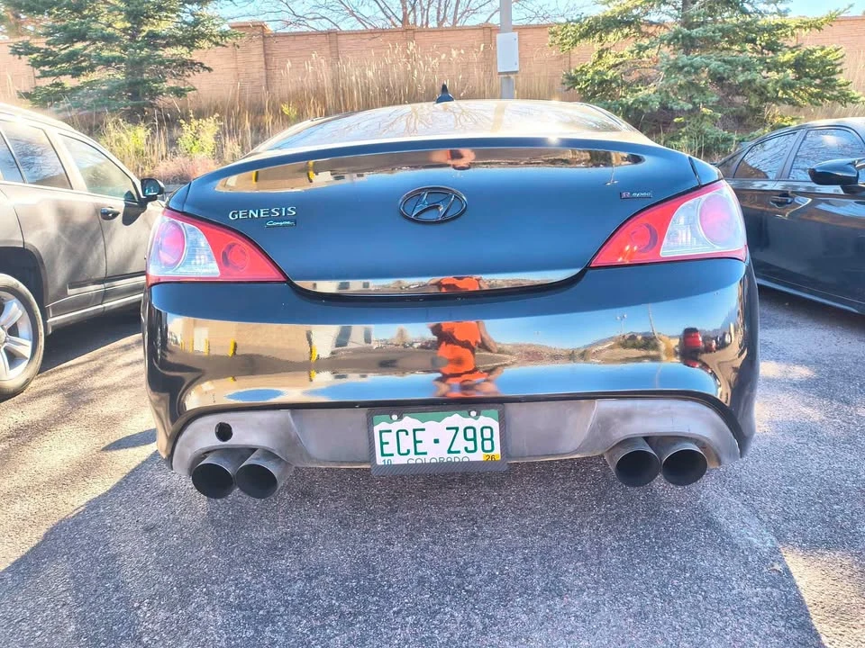 2011 Hyundai Genesis Coupe - Image 4 of 9