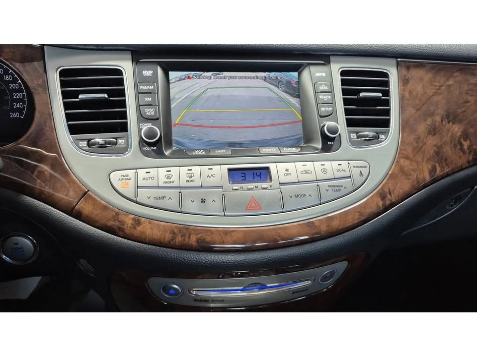 2011 Hyundai Genesis - Image 15 of 20