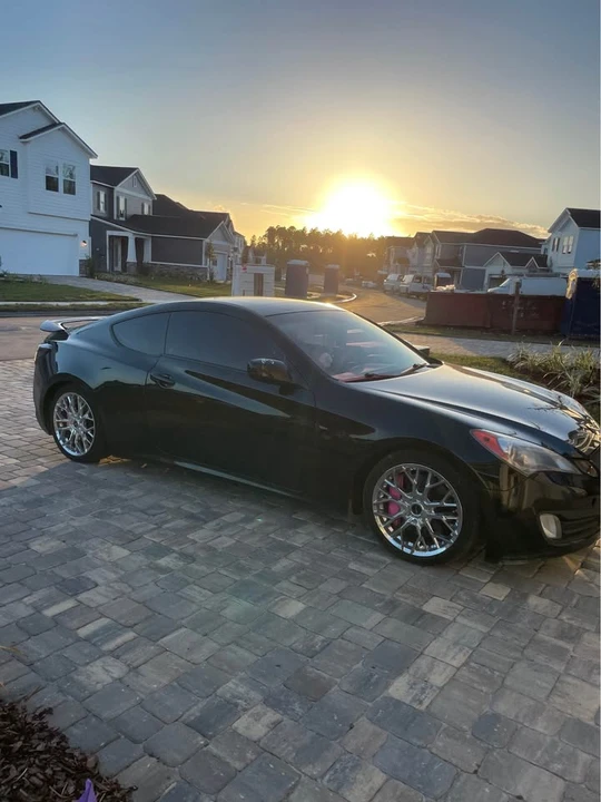 2011 Hyundai Genesis Coupe - Image 3 of 5