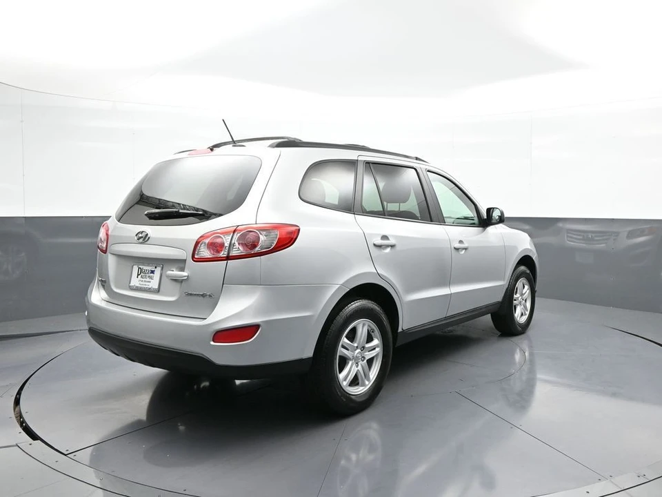 2011 Hyundai Santa Fe - Image 6 of 21