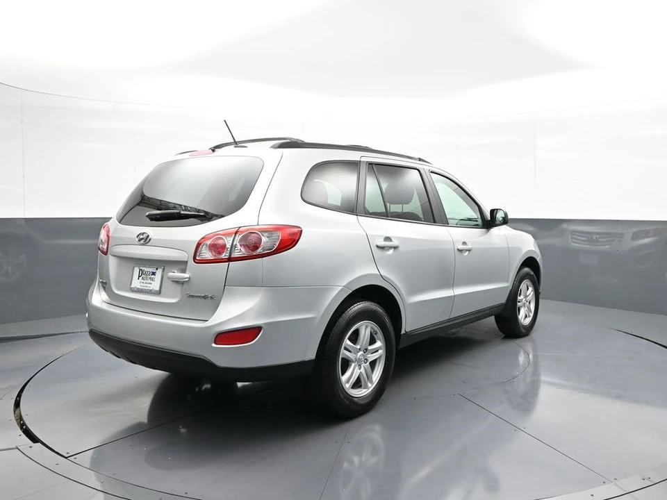 2011 Hyundai Santa Fe - Image 6 of 21