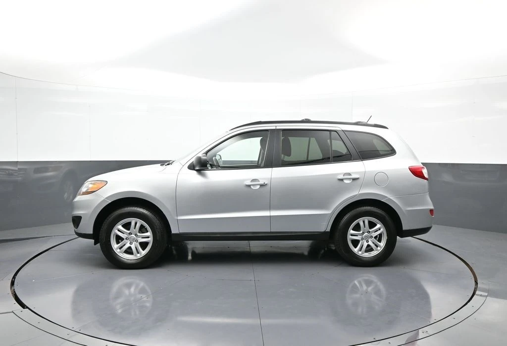 2011 Hyundai Santa Fe - Image 9 of 21