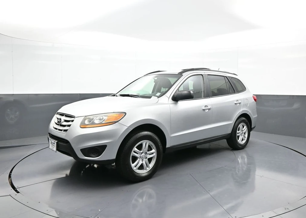2011 Hyundai Santa Fe - Image 10 of 21