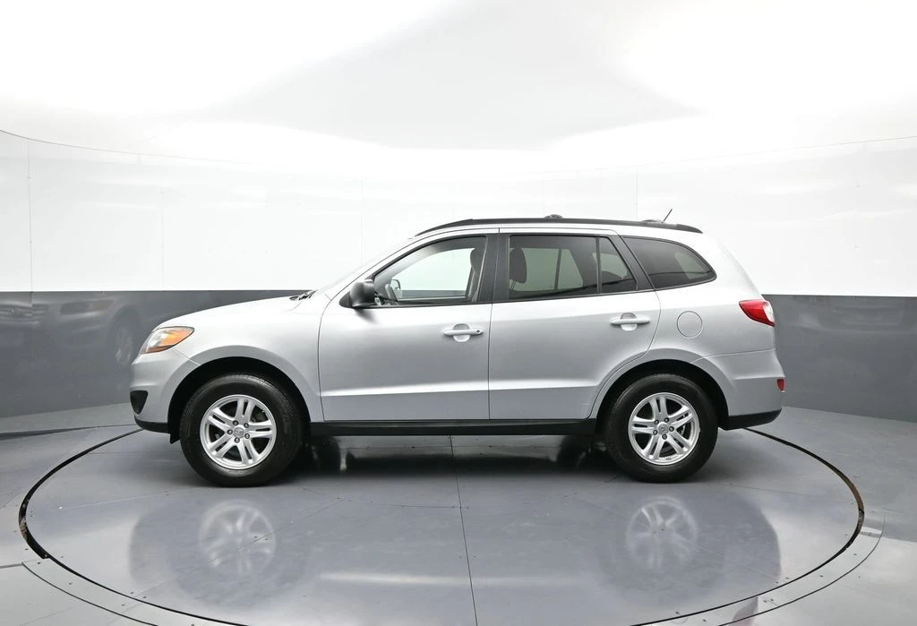 2011 Hyundai Santa Fe - Image 9 of 21
