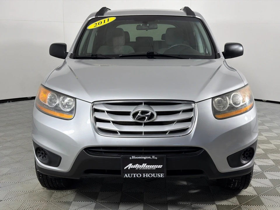 2011 Hyundai Santa Fe - Image 8 of 12