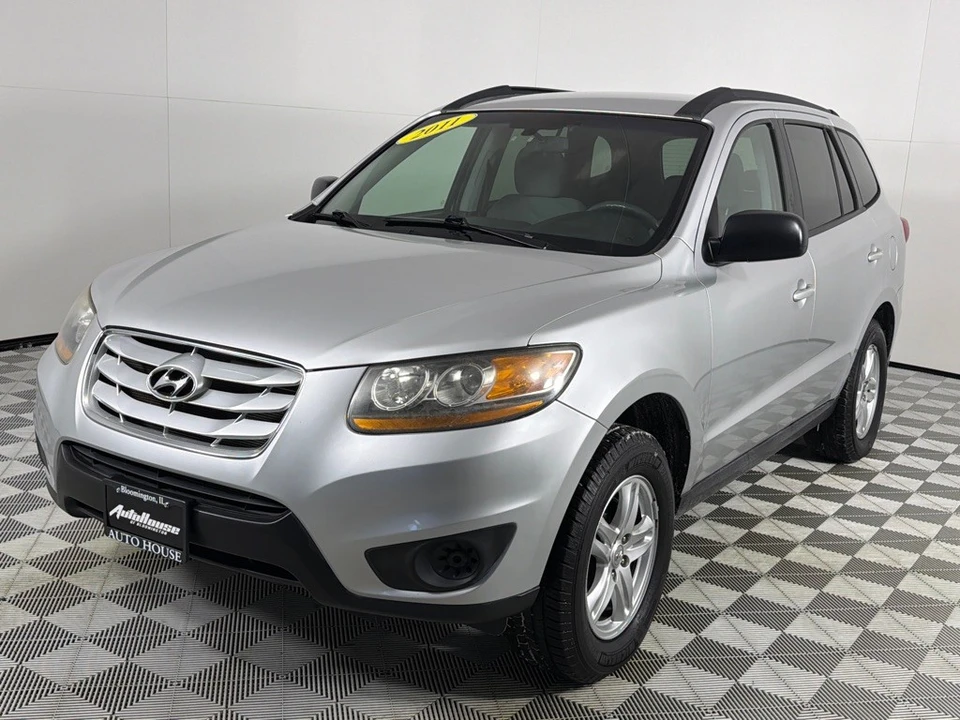 2011 Hyundai Santa Fe - Image 7 of 12