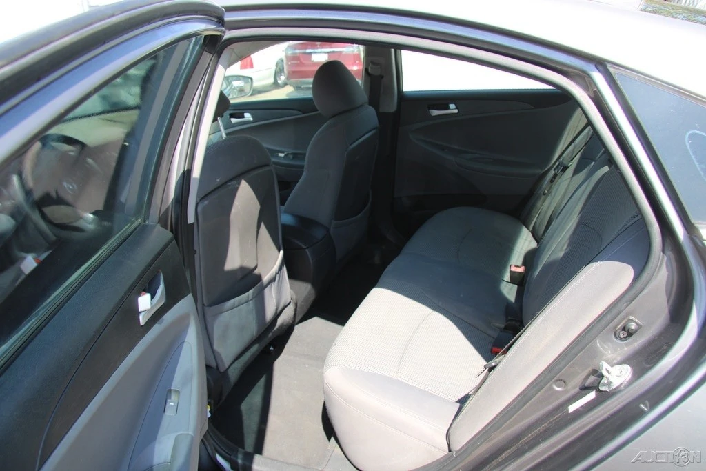 2011 Hyundai Sonata - Image 20 of 21