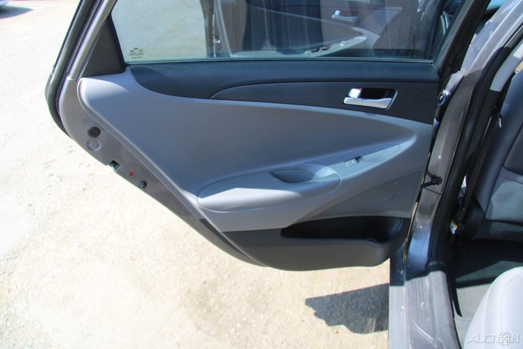 2011 Hyundai Sonata - Image 19 of 21