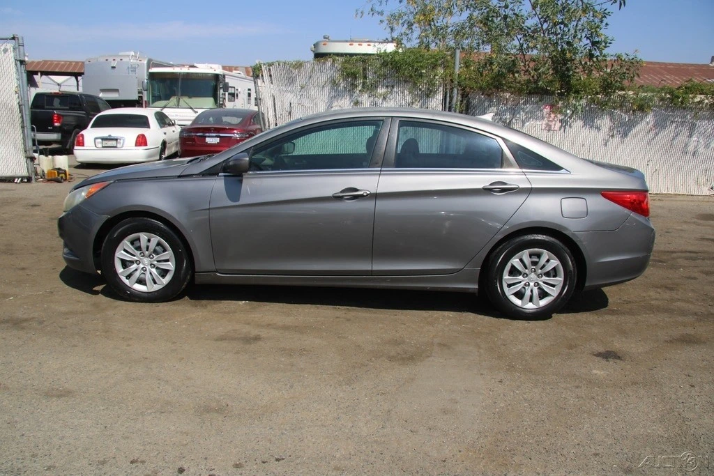2011 Hyundai Sonata - Image 3 of 21