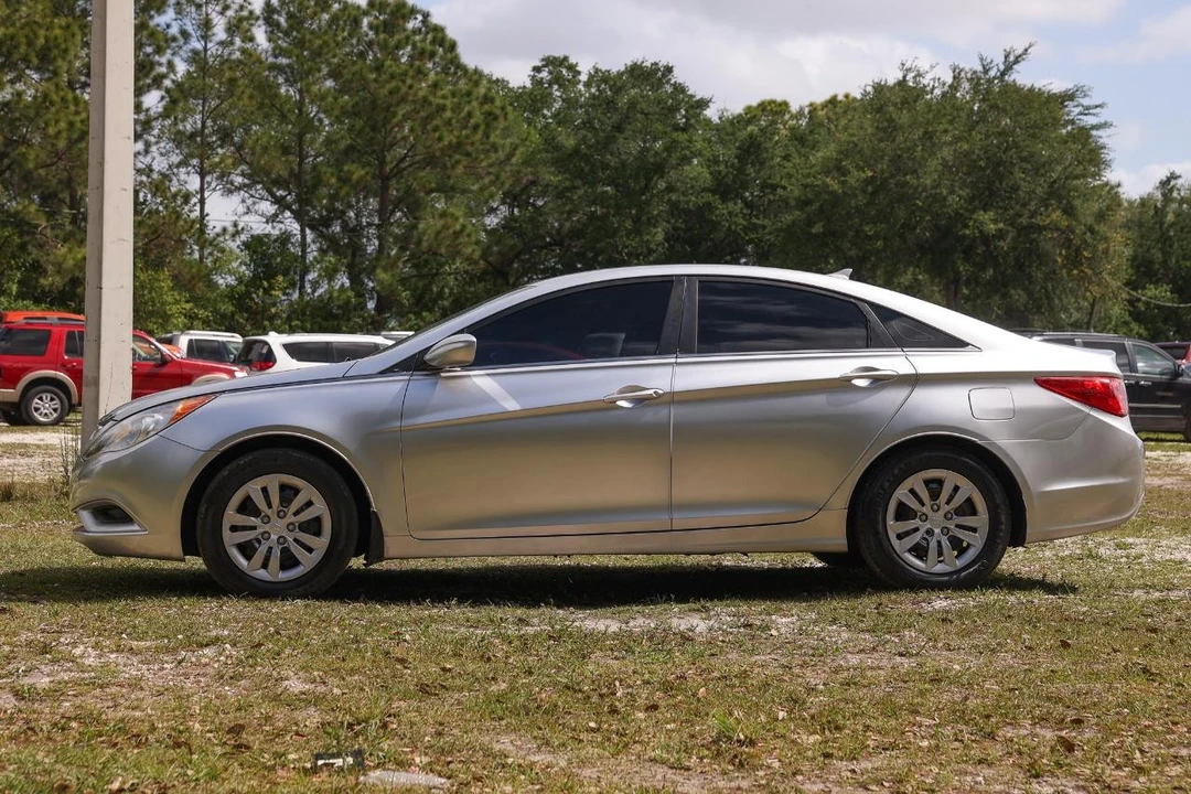 2011 Hyundai Sonata - Image 3 of 21