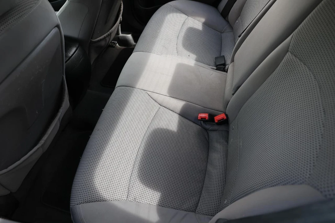 2011 Hyundai Sonata - Image 10 of 21