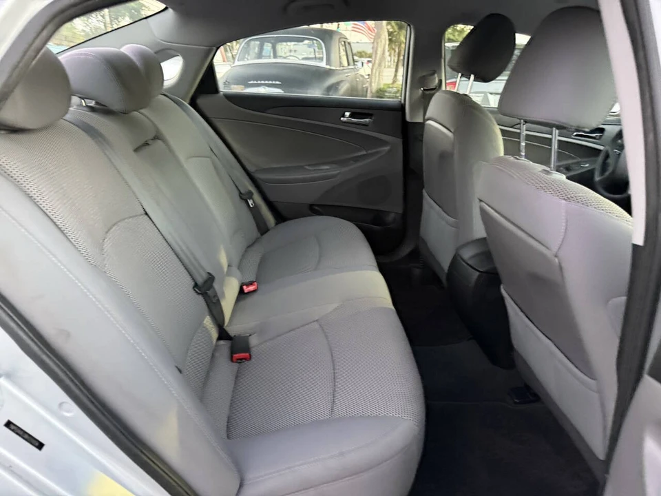2011 Hyundai Sonata - Image 21 of 21